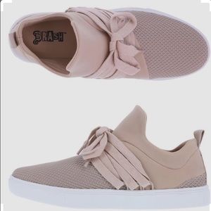 Trendy blush sneakers 🎉🎉🎉